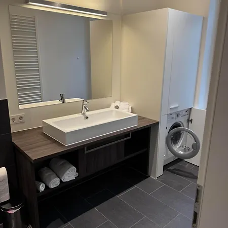 Royal Gmbh Monaco di Baviera